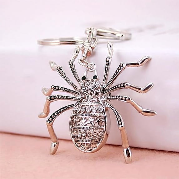 Key Chains for Car Keys, Cute Keychain, Zinc Alloy Stylish Conspicuous Attractive Spider Rhinestone Keychain for Halloween Spider Gifts, Sliver