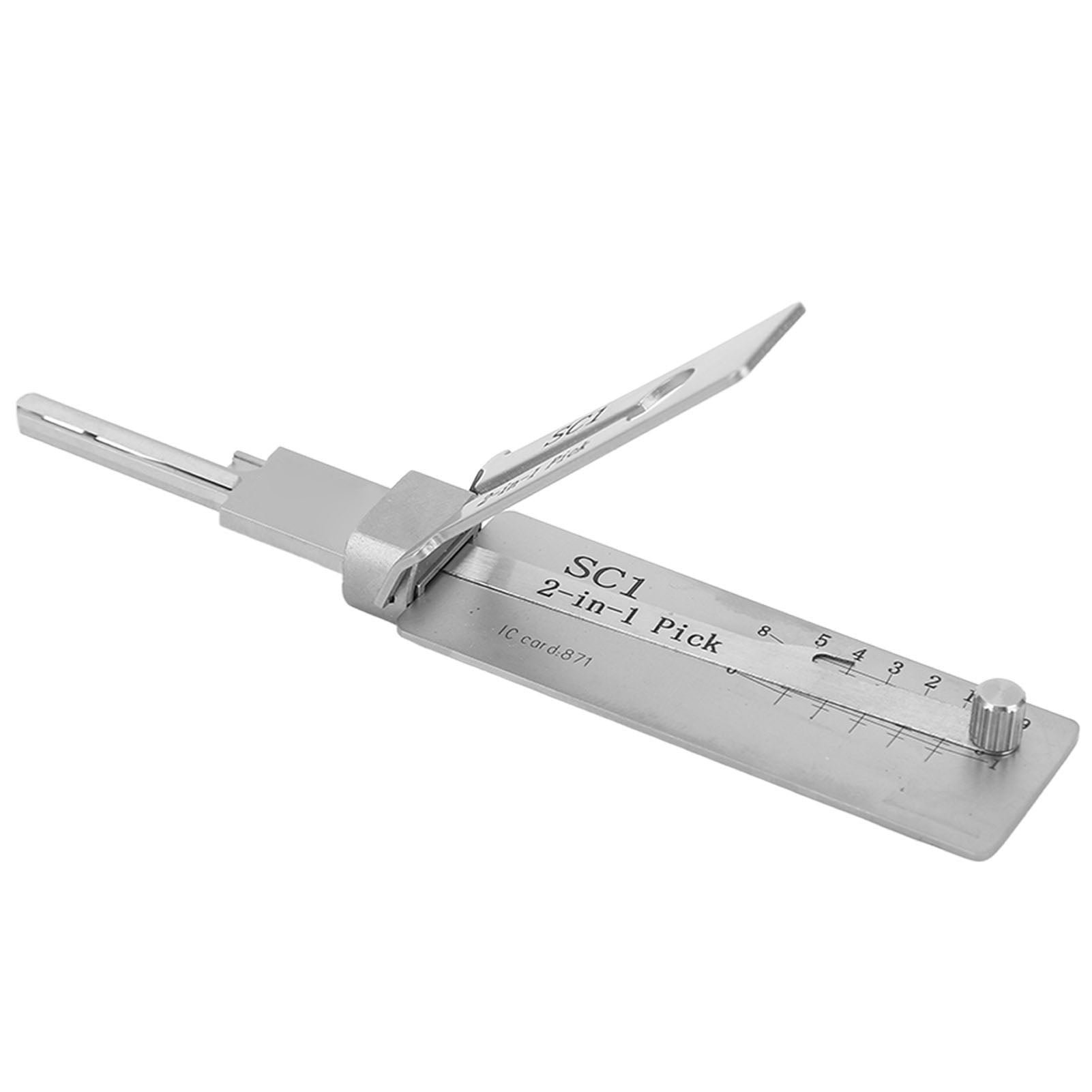 Chiave D'argento Dello Strumento Del Metallo Del Meccanico Per La Riparazione Isolata Su Bianco 102784449