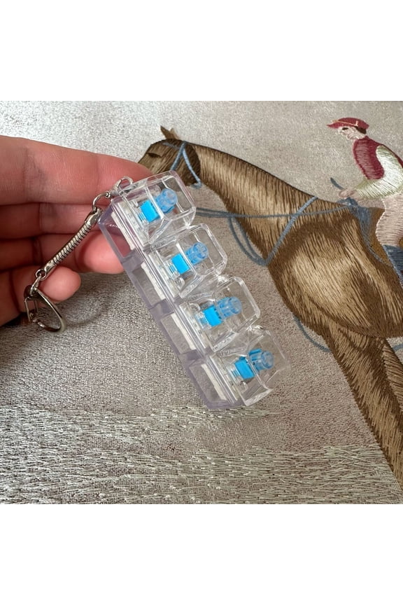 Keyboard Fidget Toy With LED Lights , 4-in-1 Stress Relief Clicker Toy, Keychain Cube Mechanical Key Button Clicker for Office School Home to Pass The Time (DB)