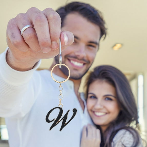 Keychains Cartoon Car Pendant for Kids—Adorable Baseball Themed Key Chain Idea for Children