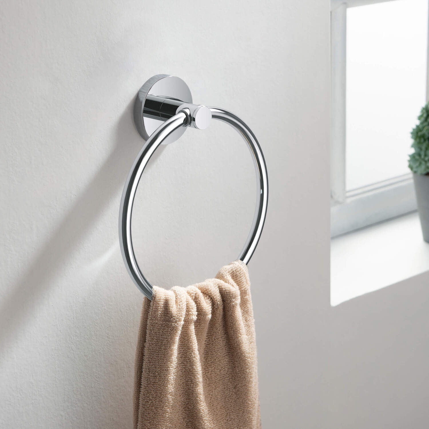 Chrome Circular 4-Piece Modern Bathroom Hardware Set