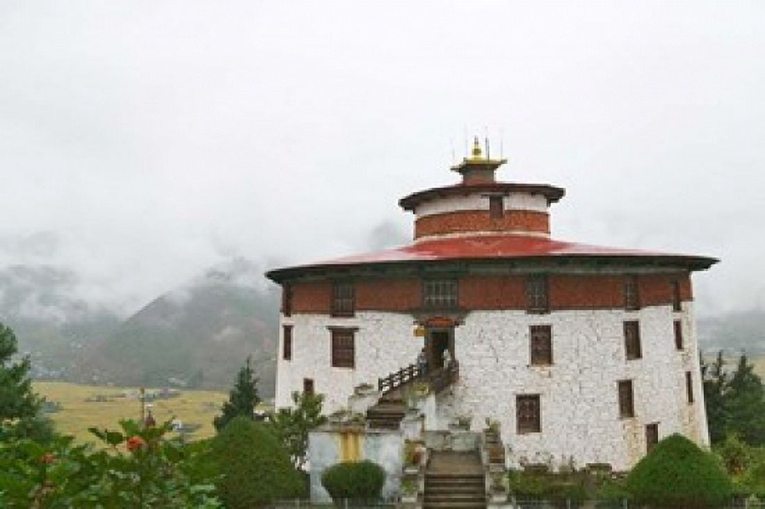 Kichu Lhakhang Dzong Paro Bhutan Canvas Art - Keren Su DanitaDelimont (34 x 23)