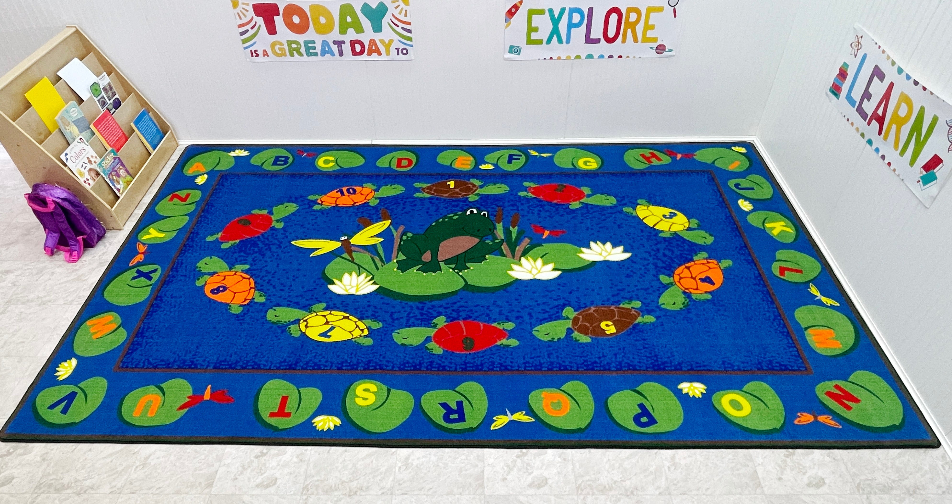 KidCarpet.com Turtle Circle Time Preschool Rug, 7'6