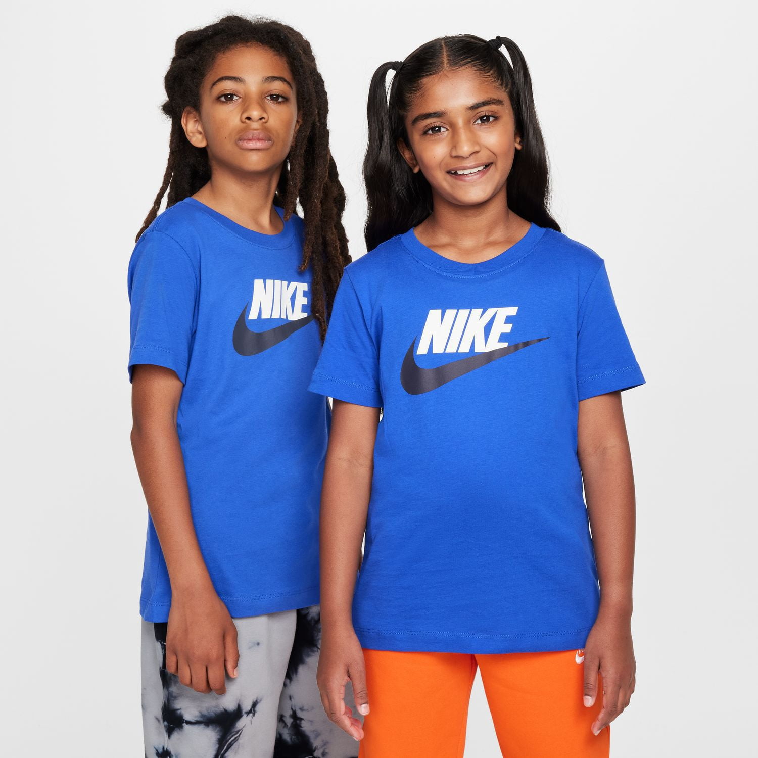 black and blue nike shirt