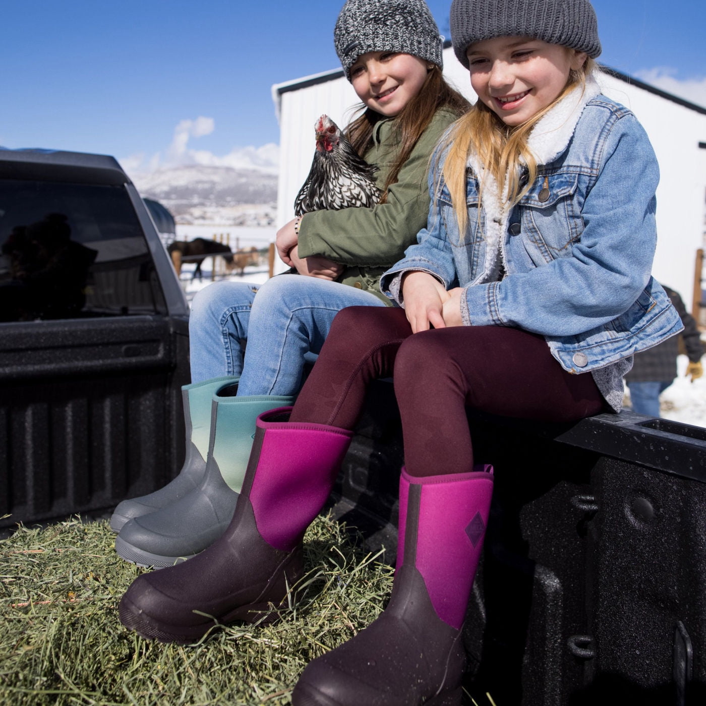 Kids muck boots size 4 online