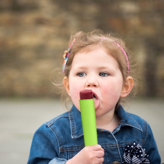 Kids' Silicone Popsicle Craft Kit - Reusable Ice Popsicle Maker Ice Treat Molds Create Fruit Juice Bars, Yogurt Bites and Healthy Frozen Snacks(Green)