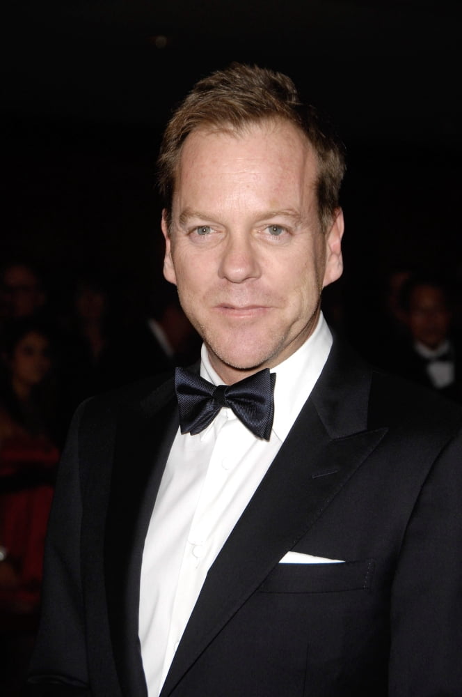 Kiefer Sutherland At Arrivals For 62Nd Annual Directors Guild Of America Awards - Arrivals Canvas Art - (16 x 20)
