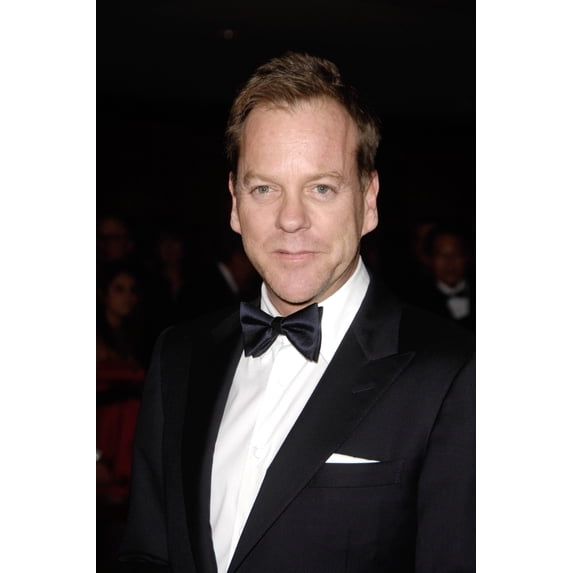 Kiefer Sutherland At Arrivals For 62Nd Annual Directors Guild Of America Awards - Arrivals Photo Print (16 x 20)