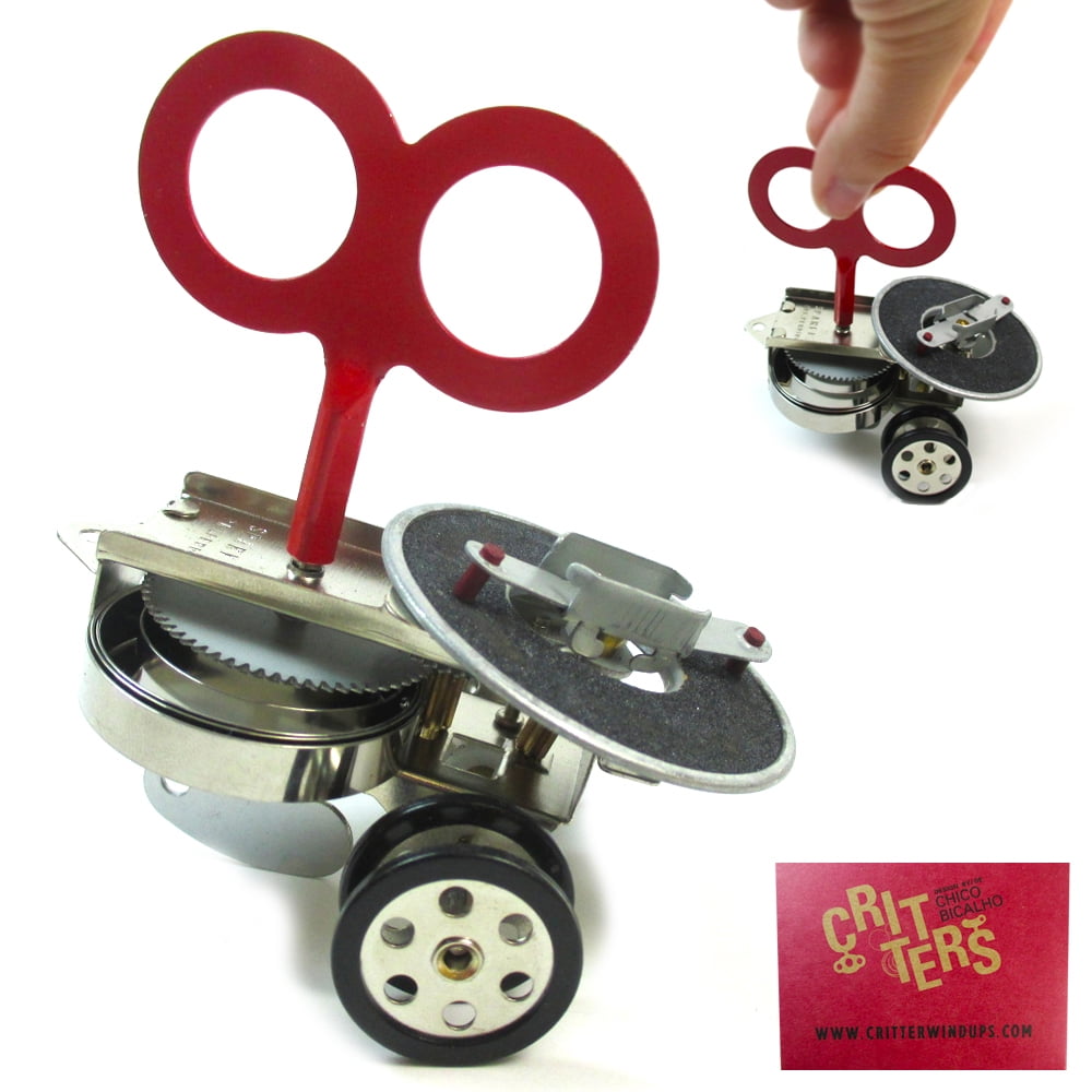 Kikkerland SPARKLZ Wind Up Toy Gear Box Critter Family Kikkerland SPARKLZ Wind Up Toy Gear Box Critter Family