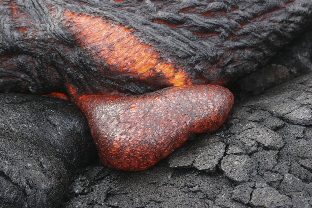 Kilauea Pahoehoe lava flow Big Island Hawaii Canvas Art - Martin RietzeStocktrek Images (17 x 12)