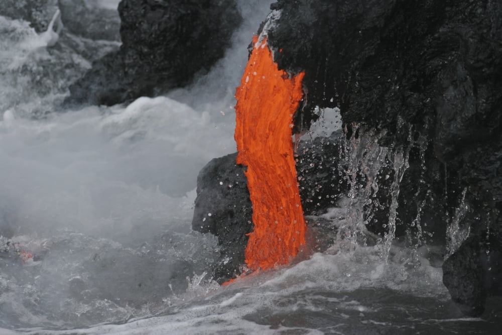 Kilauea lava flow sea entry Big Island Hawaii Canvas Art - Martin RietzeStocktrek Images (17 x 12)