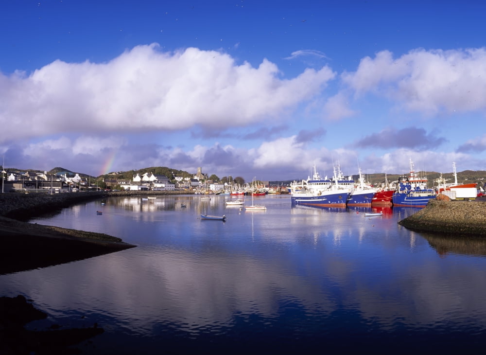 Killybegs Co Donegal Ireland Canvas Art - The Irish Image Collection Design Pics (17 x 13)
