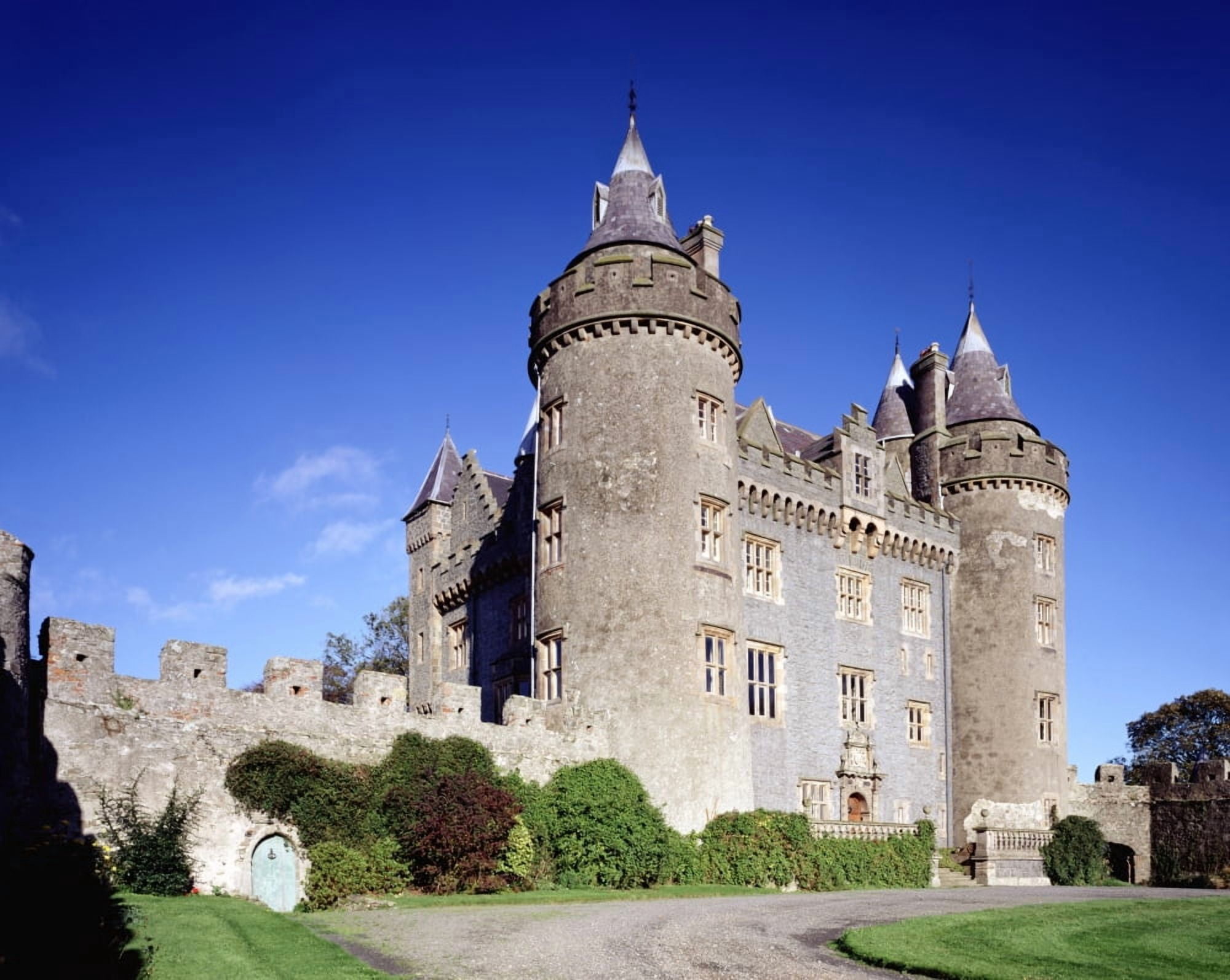 Killyleagh Castle Co Down Ireland Canvas Art - The Irish Image Collection Design Pics (16 x 12)