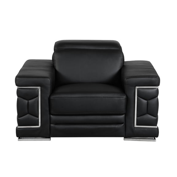 Kiln-dried Hardwood Frame, Spacious Dimensions / Generous Seating in Waiting Area