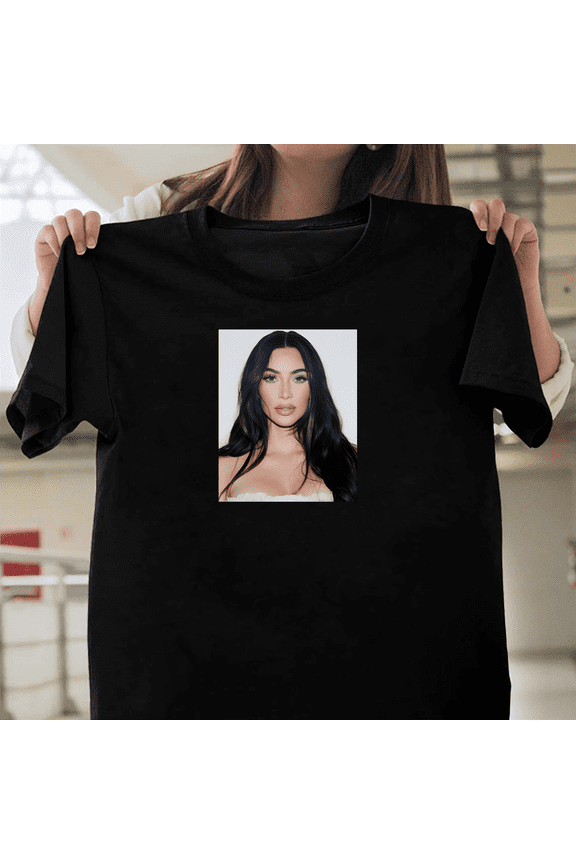 Kim Kardashian Reality TV Star Influencer Vintage 90s Aesthetic Fan Graphic V40865 Unisex T-Shirt, Size Up to 5XL