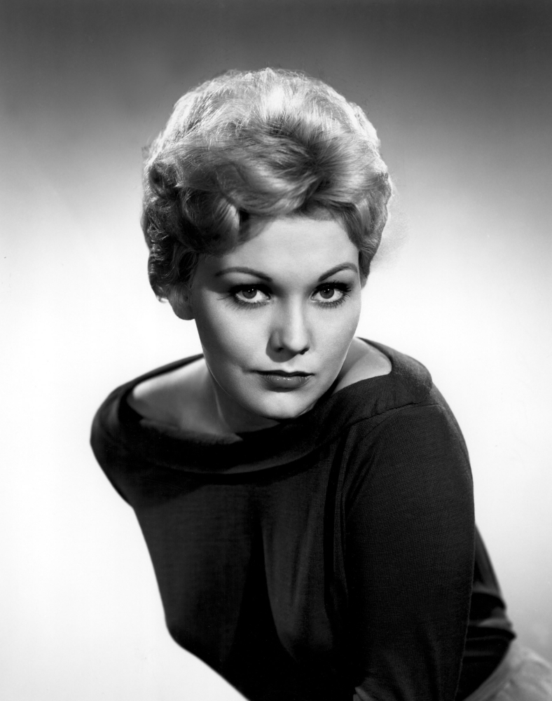 Kim Novak Canvas Art - (16 x 20)
