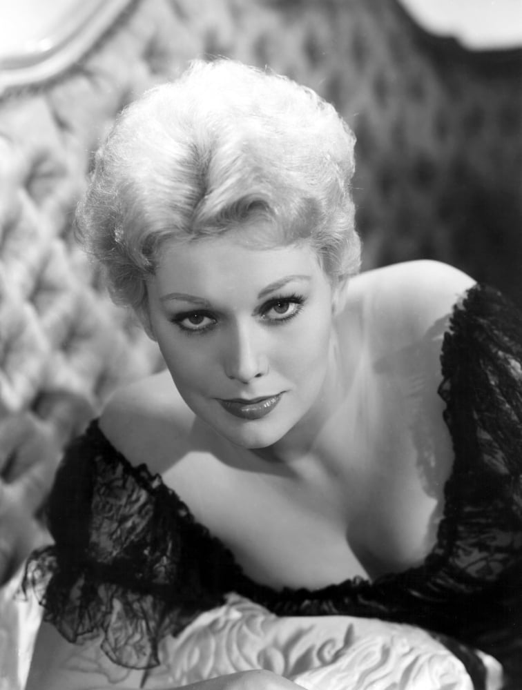 Kim Novak Canvas Art - (16 x 20)