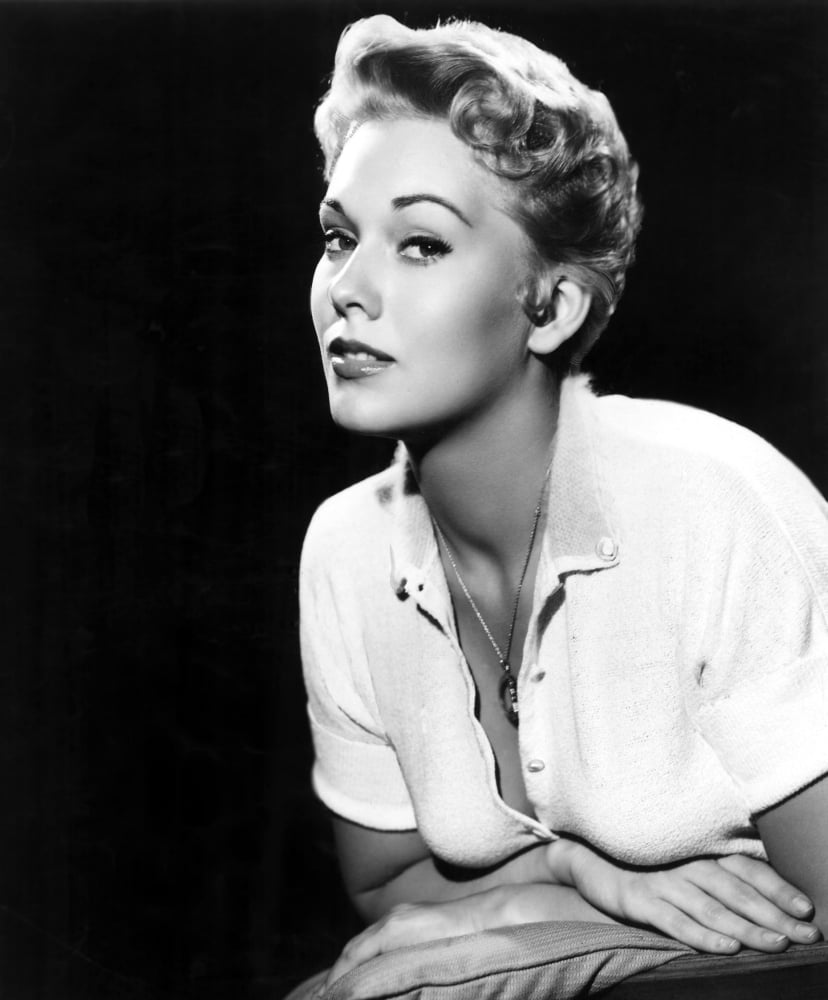 Kim Novak Canvas Art - (16 x 20)