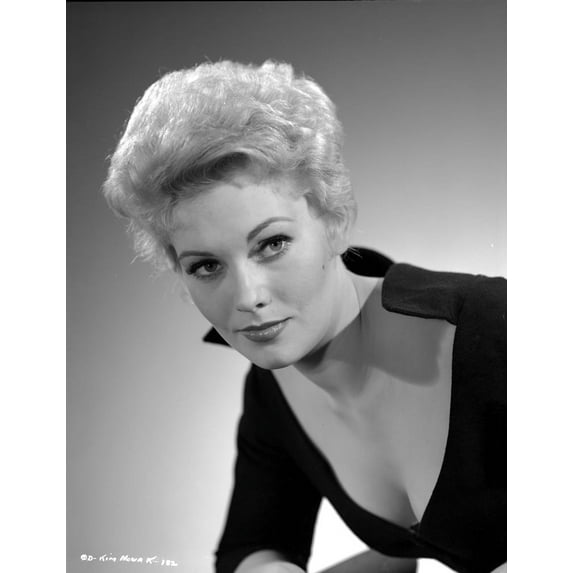 Kim Novak Posed in Black Gown Portrait Photo Print (8 x 10)