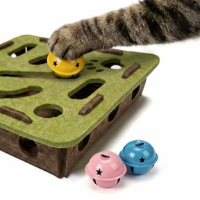 FancyKitty Interactive Felt Cat Puzzle Toy with 2 Metal Jingle Bells – Treat Dispenser Box for Indoor Hunting (Green)
