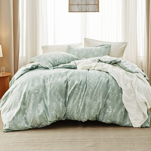 King Comforter Set in Sage Green with Reversible Botanical Floral Design 3-Piece
