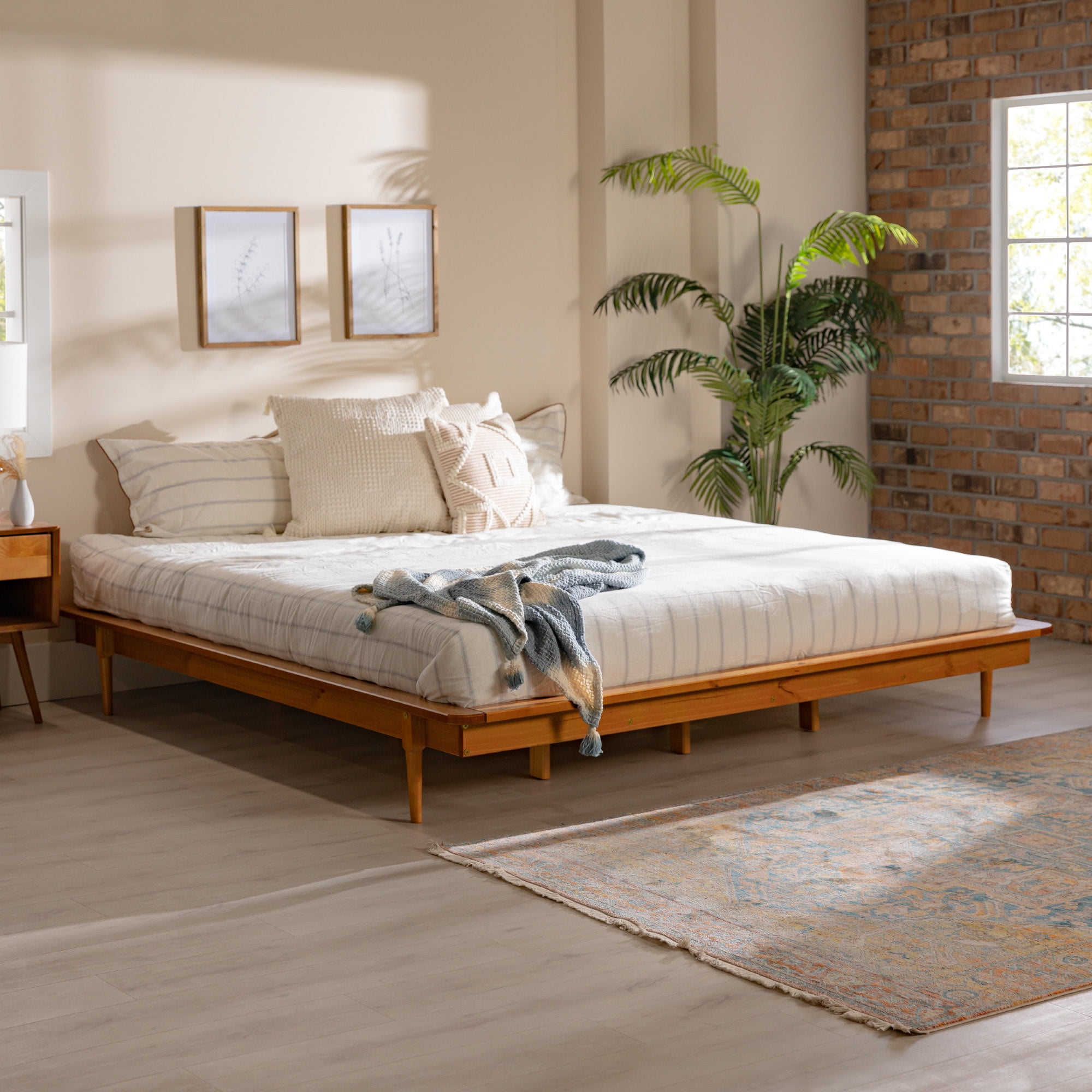 King-Size Mid-Century Modern Solid Pine Platform Bed - Walnut Finish