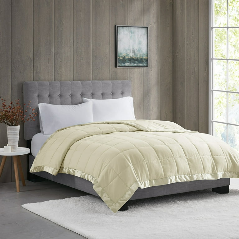 King size blanket with satin trim hotsell