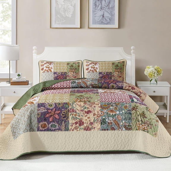 King Size Bohemian Floral Patchwork Quilt Set, Green & Beige Microfiber Vintage Bed Cover, 3 Pieces