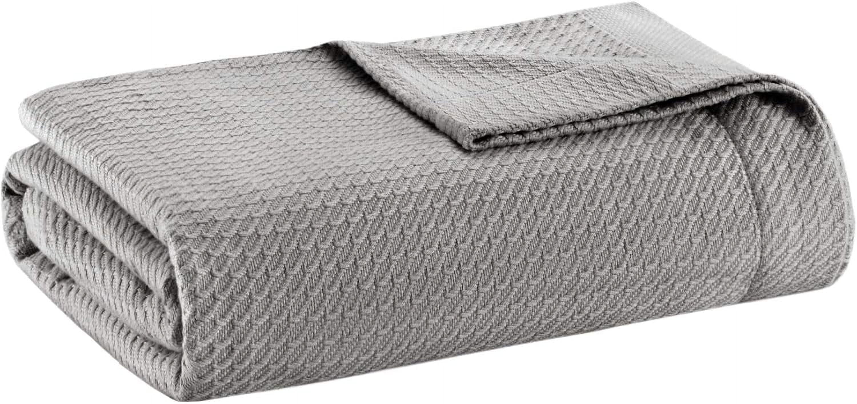 Luxurious King-Sized Cotton Comfort Blanket