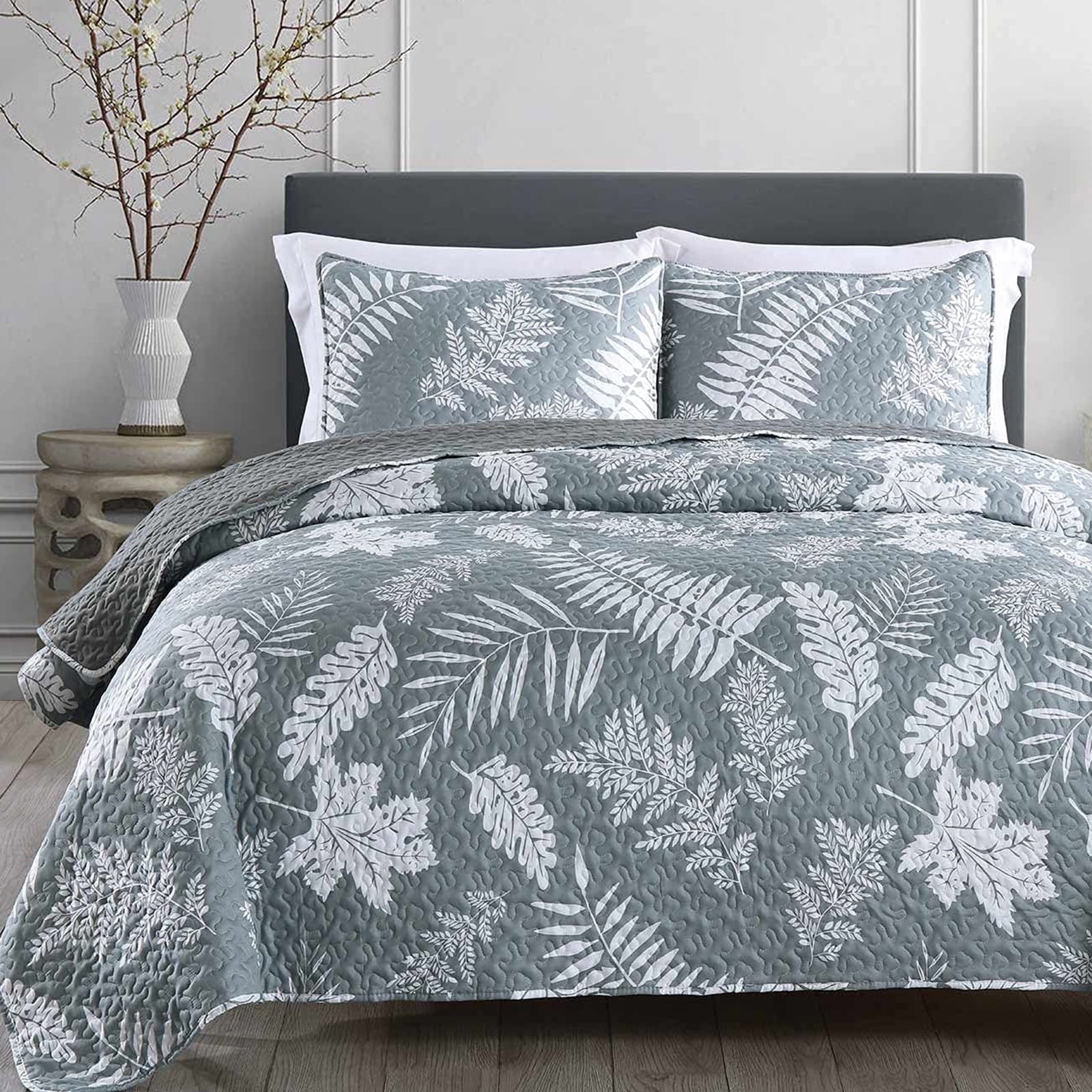 King Size Quilt Set, GREAGLE 3-Piece Lightweight Soft Bedspread Coverlet (104x90 in) with 2 Pillow Shams (20x36 in) for All Season, Leaf Print