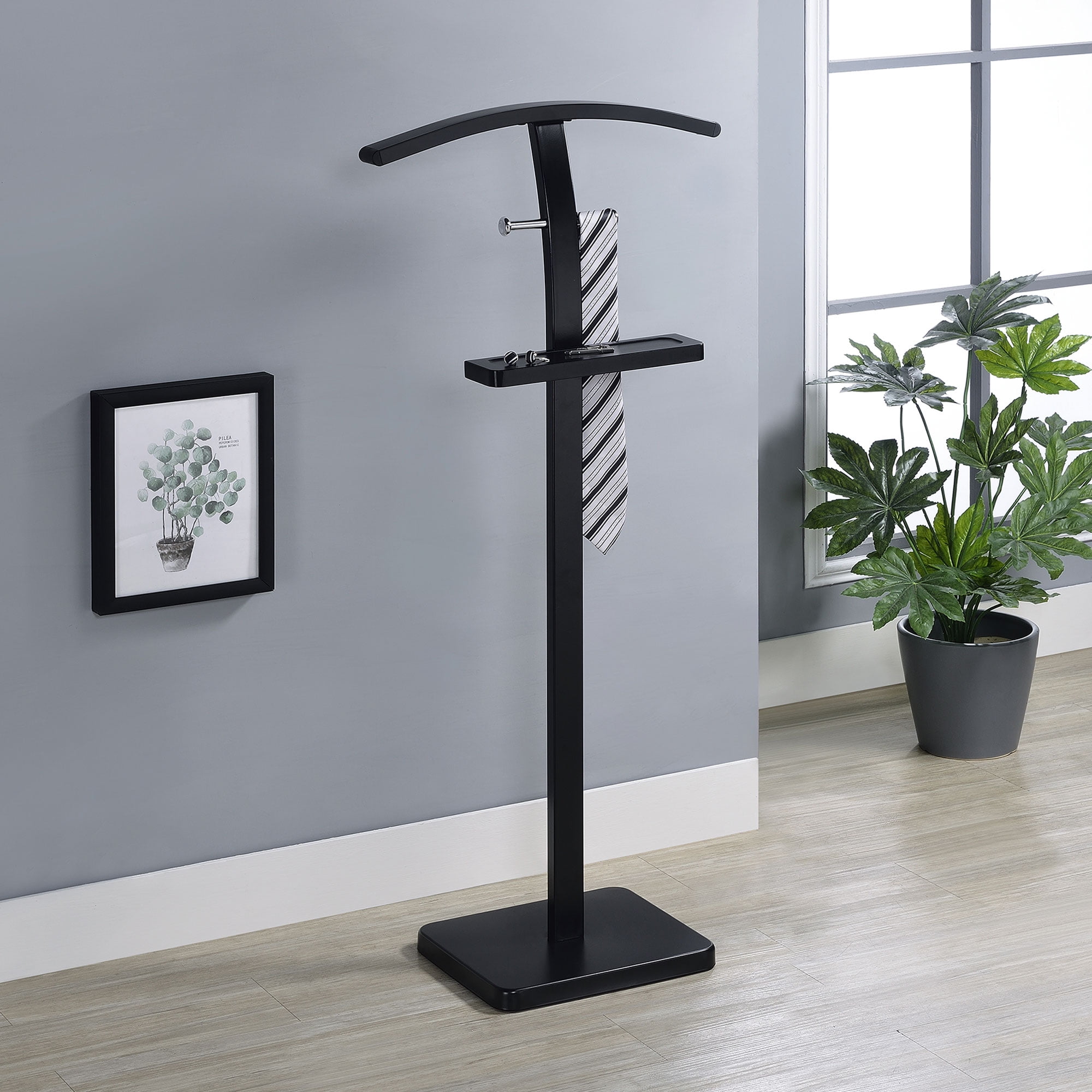 Black Metal Suit Valet Stand with Bowed Rod