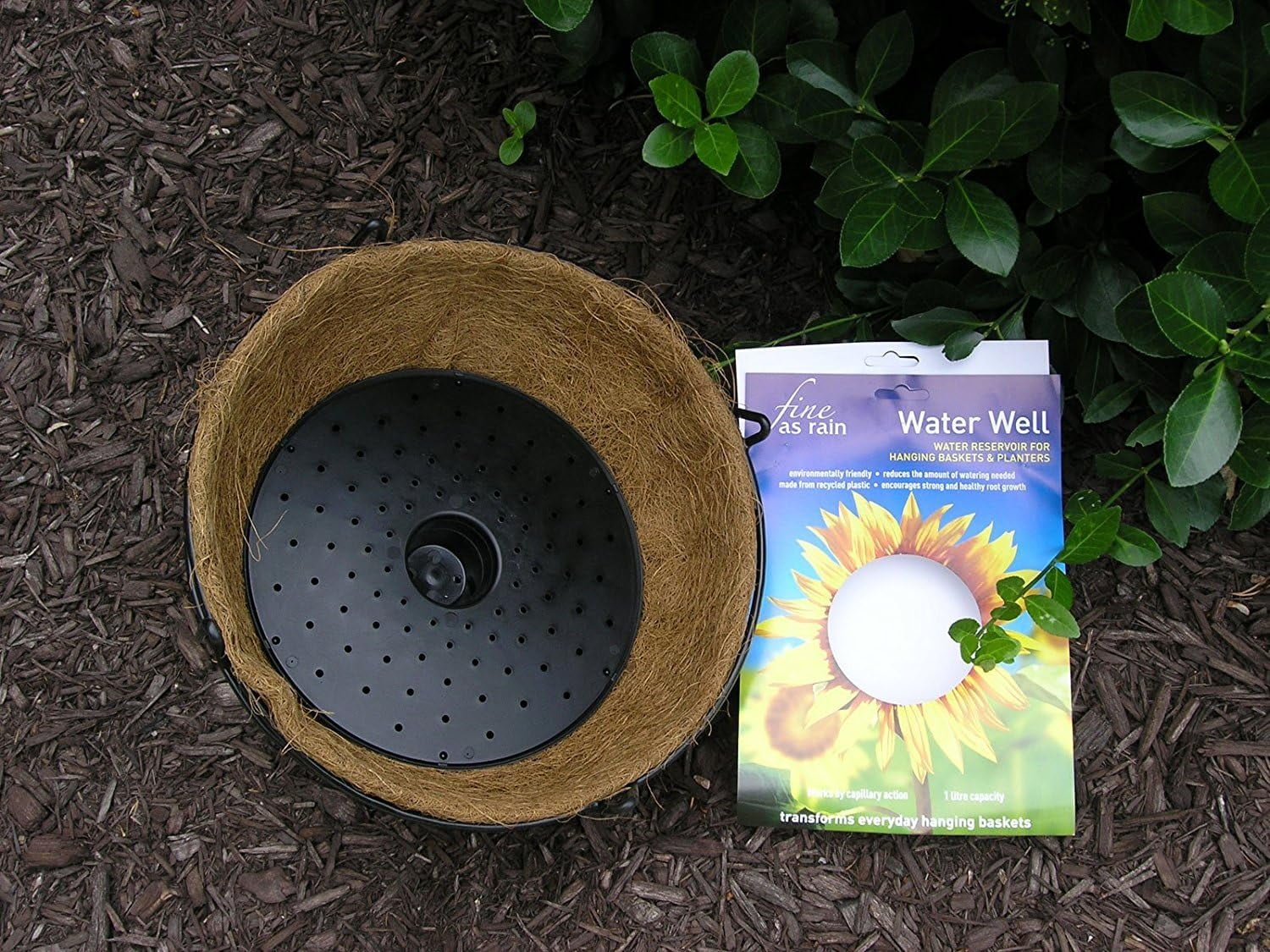 Kinsman Flower Well - a Sturdy Plastic Reservoir for Hanging Baskets