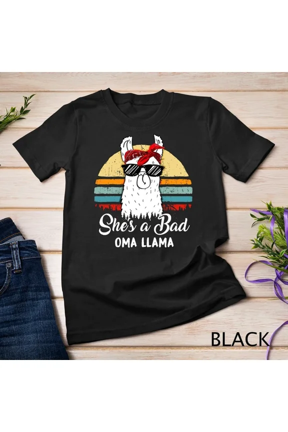 Tee With Funny Shirt She'S A Bad Oma Llama Tshirt Mom Mama Grandma Unisex T-Shirt