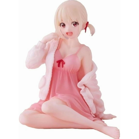 Kisaragi Chisato Figure Pink sleepwear Sitting Kisaragi Chisato Anime Figures 12cm/4.7inch Handmade PVC Statues Collectible Souvenirs Gifts