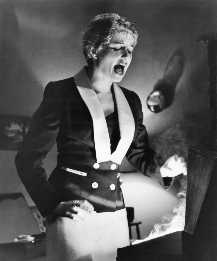 Kiss Me Deadly Canvas Art -  (16 x 20)