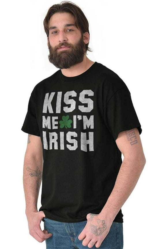 Kiss Me Im Irish Classic Saint Pattys Men's Graphic T Shirt Tees Brisco Brands L