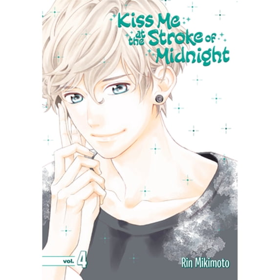 Pre-Owned Kiss Me at the Stroke of Midnight 4 (Paperback) 1632365588 9781632365583