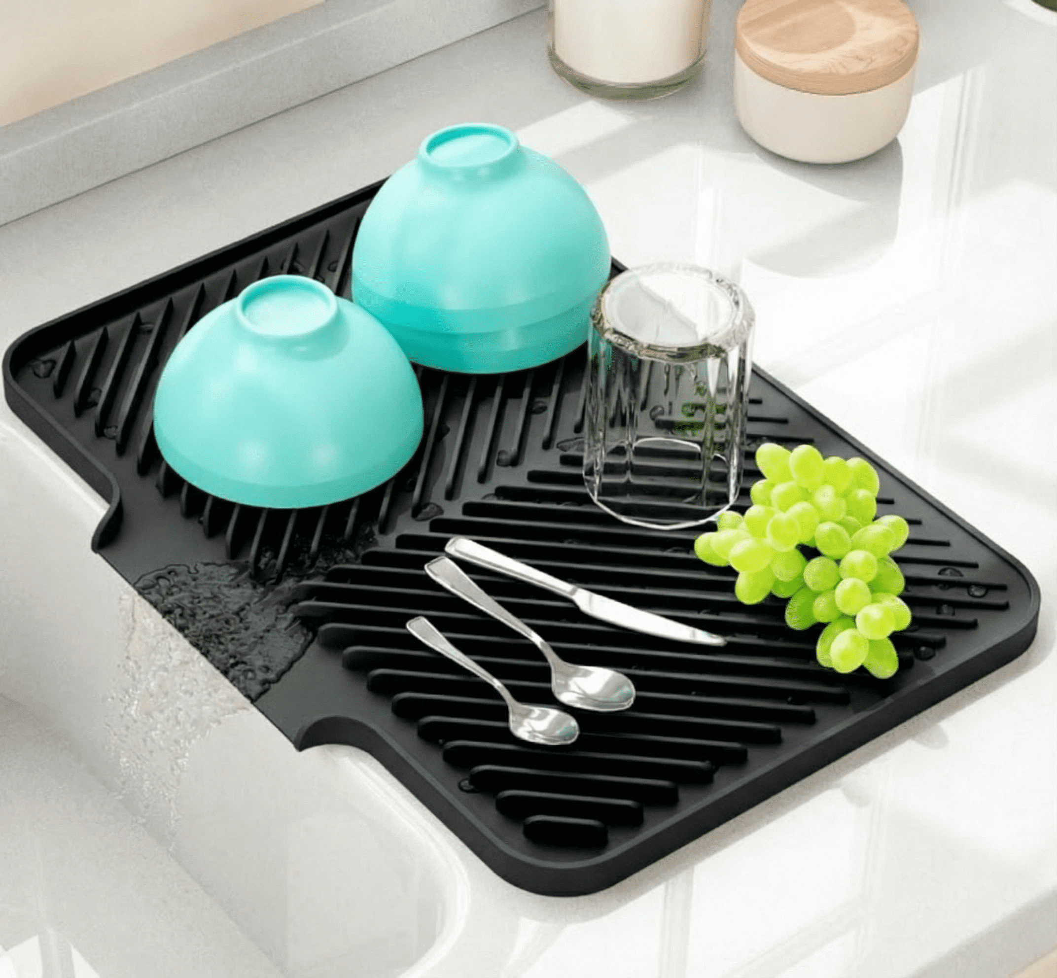 Kitchen Drying Mat, Silicone Drying Pad with Built-In Drain for Dishes ...