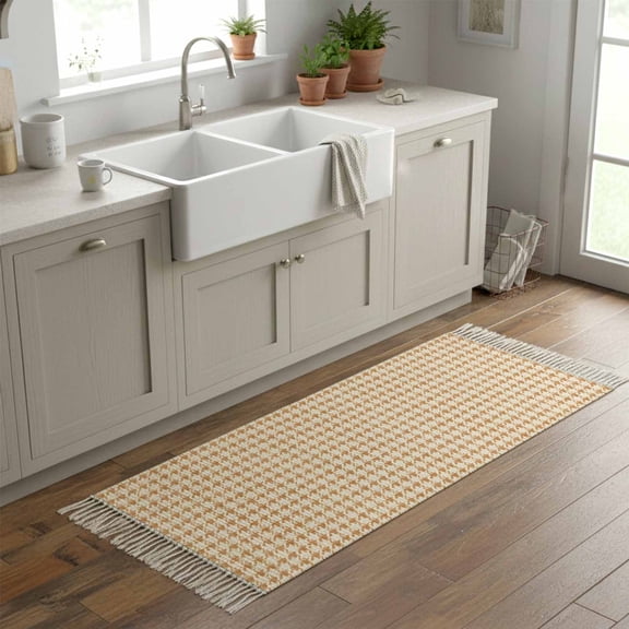 Kitchen Runner Rugs, Classic Beige Khaki Houndstooth Pattern 2'x6' Throw Rug with Tassels, Vintage Farm Checker Washable Soft Floor Carpet Runner for Hallway Bedroom Bathroom Laundry Room