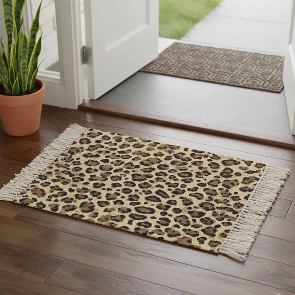 Kitchen Runner Rugs, Classic Leopard Print 2'x3' Throw Rug with Tassels, African Animal Skin Texture Washable Soft Floor Carpet Runner for Hallway Bedroom Bathroom Laundry Room