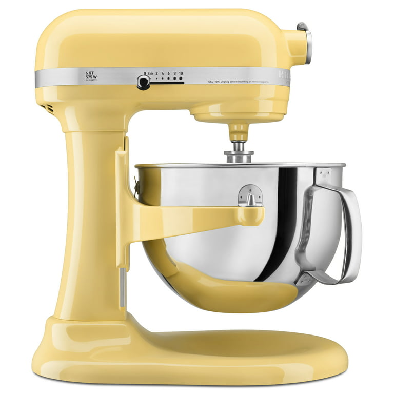 Scored this butter yellow KitchenAid stand mixer on the last day