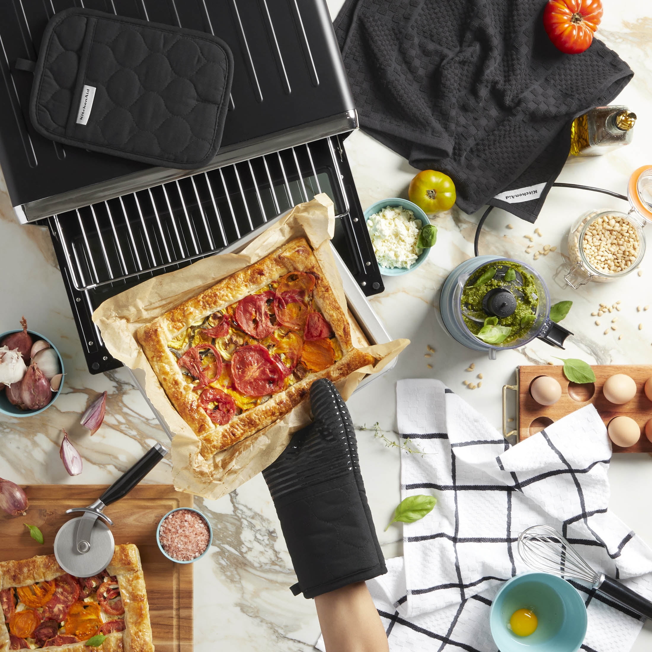 KITCHENAID Quilted Cotton Terry Cloth Oven Mitt, Pot Holder, Kitchen Towel 4-Pack Set, Heat Resistant, Silicone Grip, Gift Set, Matte Black, 16"x26", 7"x13" & 7"x10"