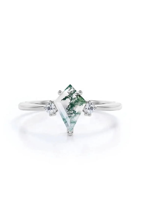 Kite-Cut Natural Moss Agate & Lab-Created Moissanite Solitaire Engagement Ring in 925 Sterling Silver – Unique, Elegant, and Timeless Jewelry for Women