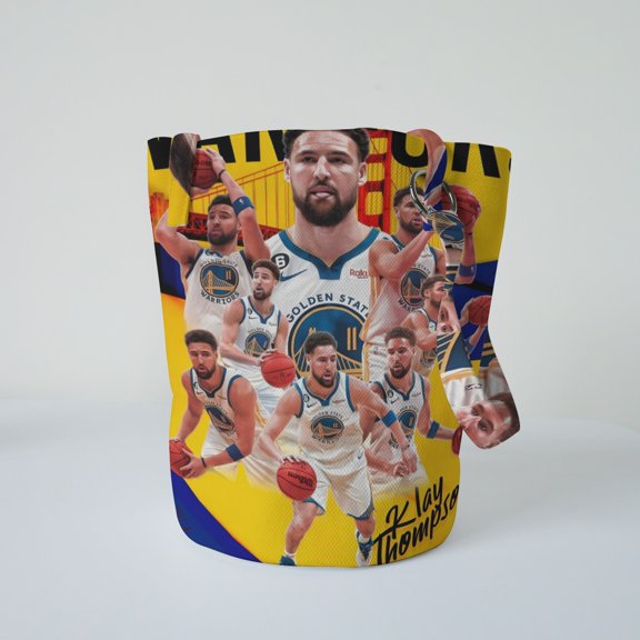 Klay Thompson spaghetti strap bucket bag,grab this bucket and golight, roomy, and effortlessly chic.