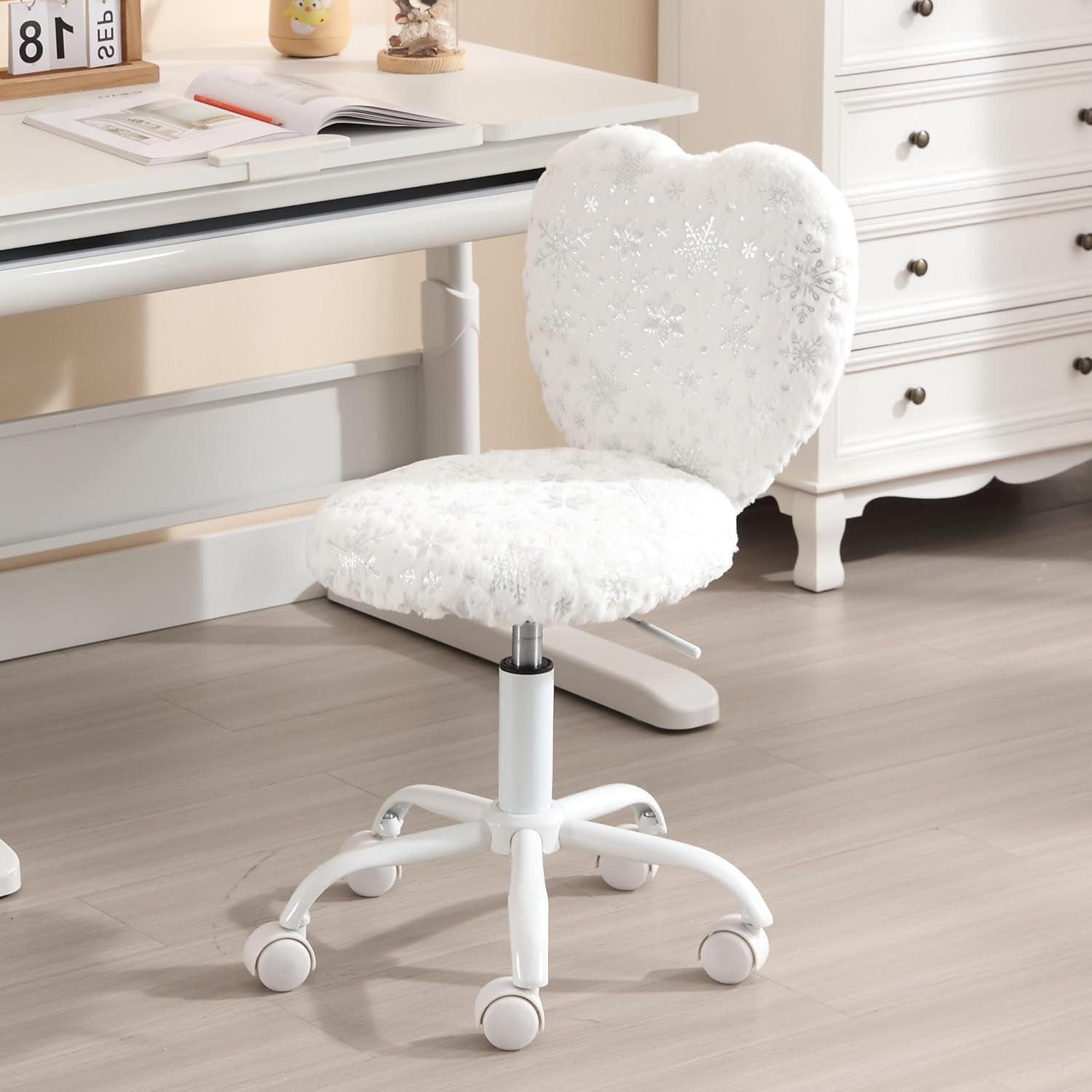 Kmax kids reading chair rolling cute desk chair for girls swivel