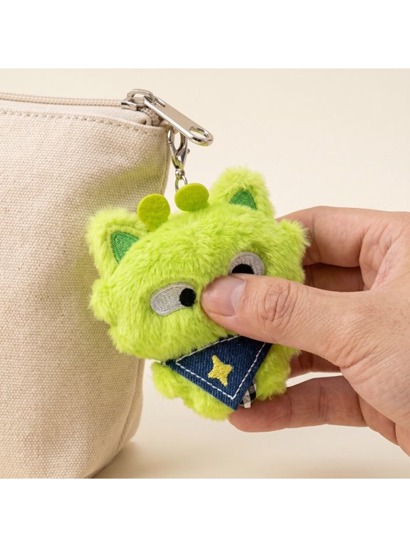 Polyester Alien Handmade Doll, Soft Plush Keychain for Bag Backpack Decoration, Cute Alien Accessory with Super Lovely