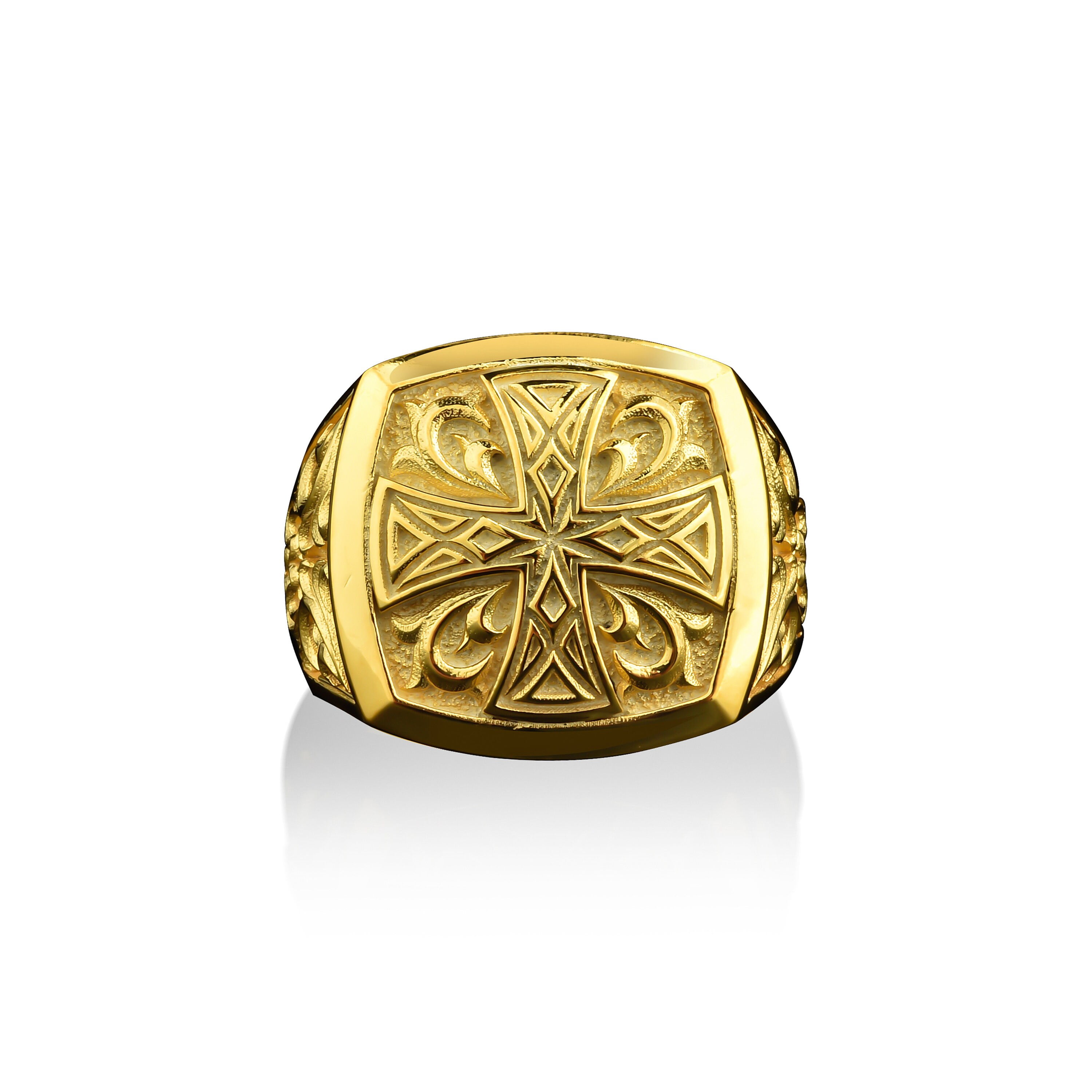 Knight cross 14k gold ring with engraved victorian motifs, 18k