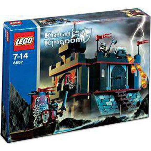 Pre-Owned Knights Kingdom Dark Fortress Landing Set LEGO 8802