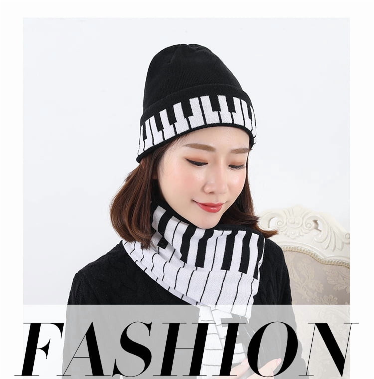 NWT Michael Kors Winter Scarf And Hat Logo Set Black/White MICHAEL KORS BLACK/CREAM 3 PIECE SCARF/ HAT AND GLOVES  main image 2
