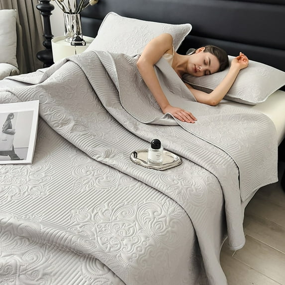 Knitted Cotton Summer Quilts Air Conditioner Cool Feeling Silk Quilt Blanket Suitable for Seasons Breathable Comfortable Soft Cover Quilt Throws Bedding 59.05x78.74 in